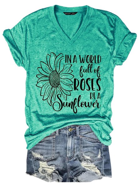In A World Full Of Roses Be A Sunflower Women Tshirt, Grass green, T-shirts
In A World Full Of Roses Be A Sunflower Women Tshirt, Grass green, T-shirts