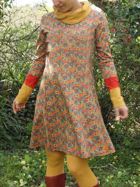 Vintage Floral Printed Color-Block Long Sleeve Plus Size Casual Dresses, Multicolor, Mini Dresses
Vintage Floral Printed Color-Block Long Sleeve Plus Size Casual Dresses, Multicolor, Mini Dresses