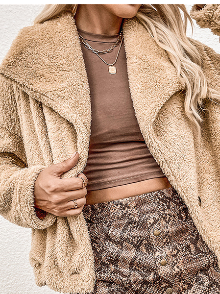 Casual loose single breasted apricot long sleeved suit collar women's Plush coat, Cardigans
Casual loose single breasted apricot long sleeved suit collar women's Plush coat, Cardigans