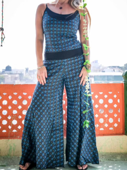 Blue Geometric Pattern Back Sling Wide-Leg Jumpsuit Boho Geometric One-Pieces, Jumpsuits&Rompers
Blue Geometric Pattern Back Sling Wide-Leg Jumpsuit Boho Geometric One-Pieces, Jumpsuits&Rompers