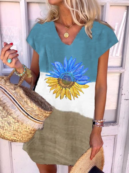 Floral Color Block V Neck Regular Fit Short Sleeve Knit Dress, Multicolor, Mini Dresses
Floral Color Block V Neck Regular Fit Short Sleeve Knit Dress, Multicolor, Mini Dresses