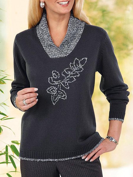 Contrast Sweater in a Casual Floral Design, Black, Sweaters