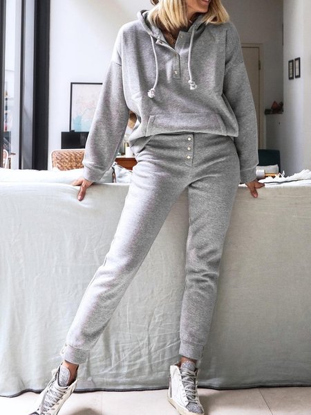 Plain color half open metal nail button Hoodie two-piece set, Gray, Suit Set
Plain color half open metal nail button Hoodie two-piece set, Gray, Suit Set