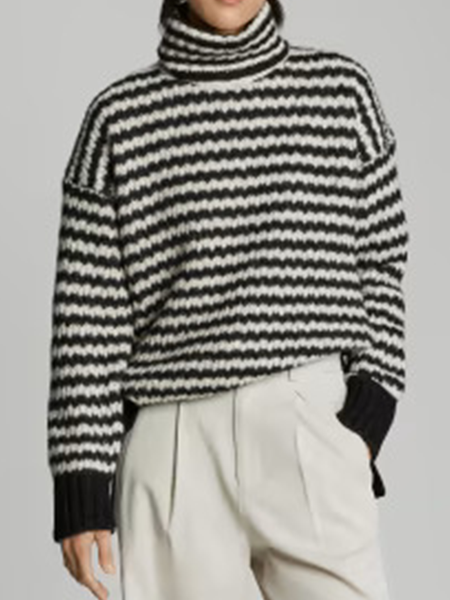 Plaid Urban Crew Neck Sweater, Black-white, Pullovers