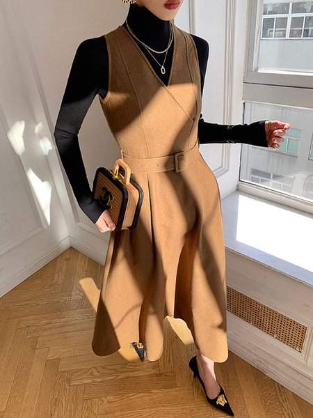 Regular Fit Plain Elegant V Neck Sleeveless Dress, Camel, Midi Dresses