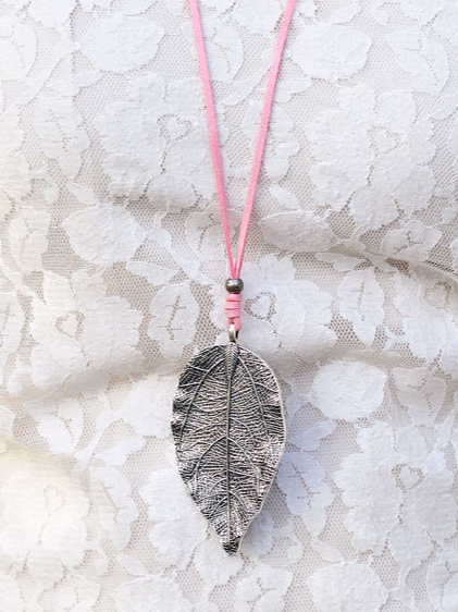 Bohemia Silver Fuchsia Rope Moon Or Horn Pendant Necklace, As picture, Necklaces
Bohemia Silver Fuchsia Rope Moon Or Horn Pendant Necklace, As picture, Necklaces