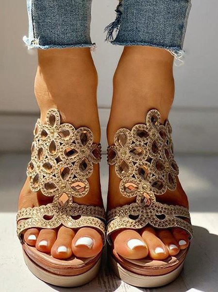 

Plain Casual Summer Slide Sandals, Golden, Sandals & Slippers