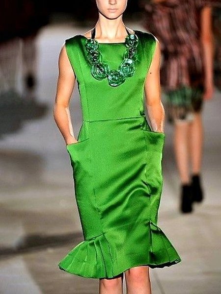 Regular Fit Elegant Plain Crew Neck Sleeveless Dress, Green, Midi Dresses