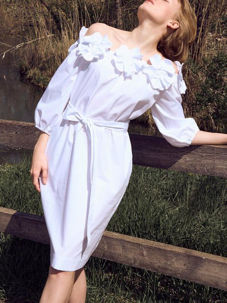Plain Elegant Cold Shoulder Off Shoulder Sleeve Dress With Belt, White, Midi Dresses
Plain Elegant Cold Shoulder Off Shoulder Sleeve Dress With Belt, White, Midi Dresses