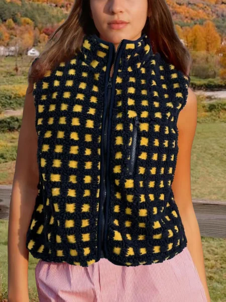 Polyester Cotton Street Mock Neck Regular Fit Vest, Black-brown, Vests & Gilets
Polyester Cotton Street Mock Neck Regular Fit Vest, Black-brown, Vests & Gilets