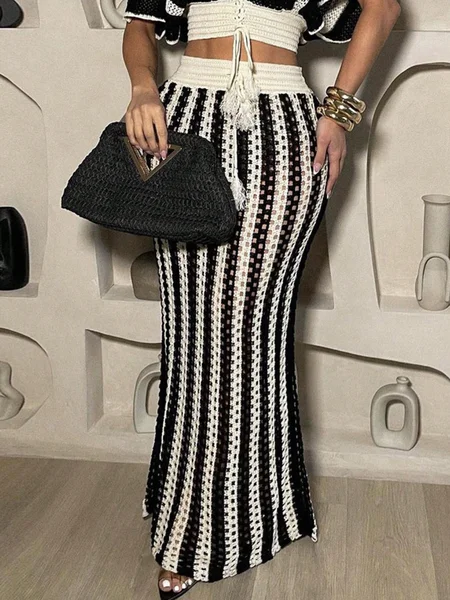 Urban Printing Striped Maxi Skirt, Black, Skirts
Urban Printing Striped Maxi Skirt, Black, Skirts