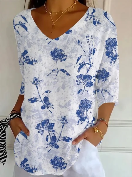 Casual Floral V Neck Three Quarter Sleeve T-shirt, Blue, T-shirts
Casual Floral V Neck Three Quarter Sleeve T-shirt, Blue, T-shirts