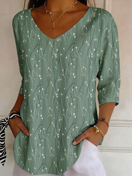 Vintage Leaf V Neck Three Quarter Sleeve T-shirt, Green, T-shirts
Vintage Leaf V Neck Three Quarter Sleeve T-shirt, Green, T-shirts