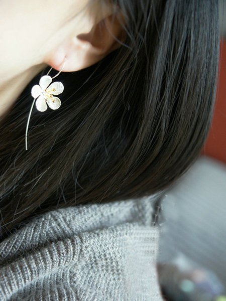 

Handmade Bohemia Women Lady Long Girlfriend Female Silver Fashion Elegant Daisy Flowers Earrings, As picture, Earrings