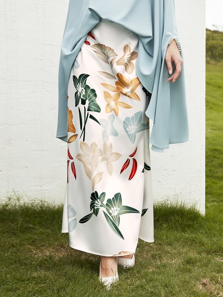 

Elegant Regular Fit Floral Print Skirt, White, Skirts
