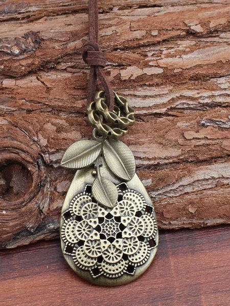 

Ethnic style vintage petal Necklace, Brown, Necklaces