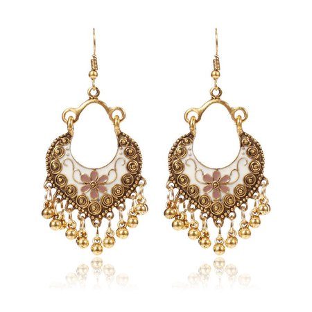 

Holiday Vintage Elegant All Season Earrings, White, Earrings