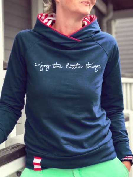 

Navy Blue Casual Long Sleeve Plus Size Sweatshirt, Hoodies & Sweatshirts