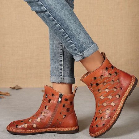 Noracora boots 2025