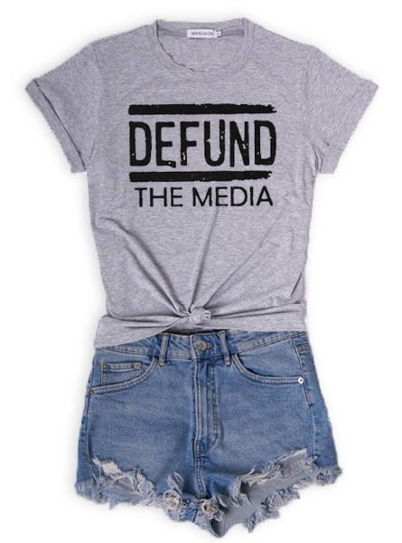 

Women Defund The Media Short Sleeve Tee T-shirt, Gray, T-shirts