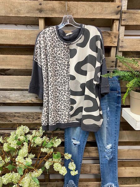 

Black Leopard 3/4 Sleeve Shirt & Top, Tops