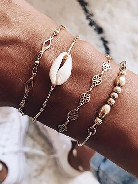 

4-piece Geometric Round Gold Beads Hollow Bracelet Set, Golden, Winter Clearance