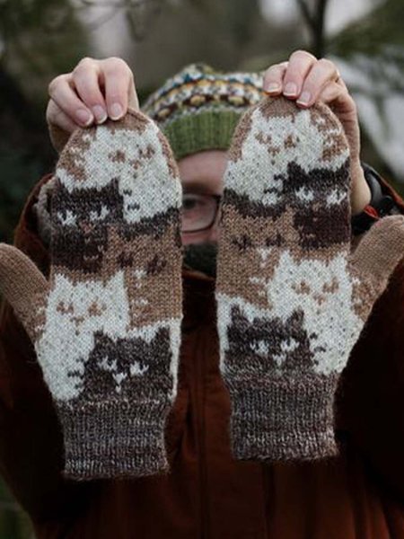 

Polyester Printed Vintage Winter Cat Gloves, Caramel, Women Gloves