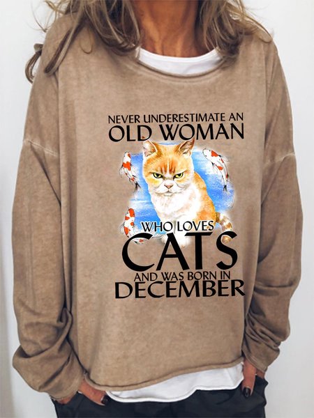 

Don't underestimate the old women loves cats Sweatshirt, Light brown, Hoodies&Sweatshirts