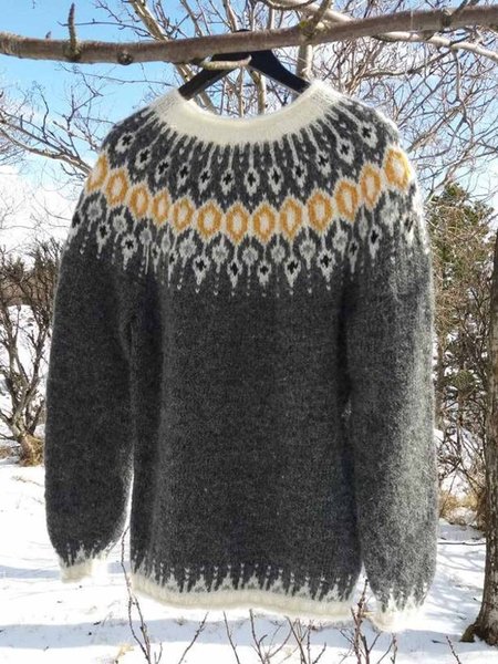 

Shift Crew Neck Long Sleeve Tribal Sweater, Gray, Sweaters