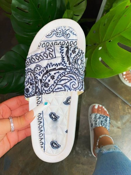 

Flat Heel Pu Summer Slipper, White, Slippers