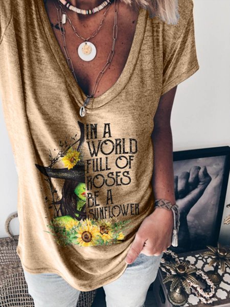 

Witch In A World Full Of Roses Be A Sunflower Graphic V-Neck Short Sleeve Loose Tee, Khaki, T-shirts