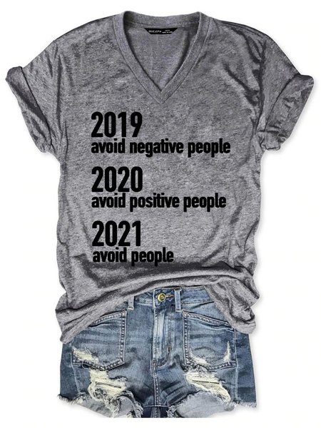 

Funny 2021 Letter Graphic V-Neck Short Sleeve Loose Tee, Gray, T-shirts
