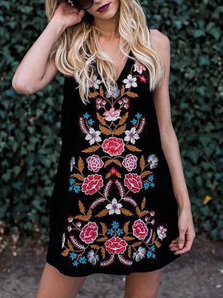 

Abito Scollo a V All'aperto Stampato, Nero, Mini Dresses