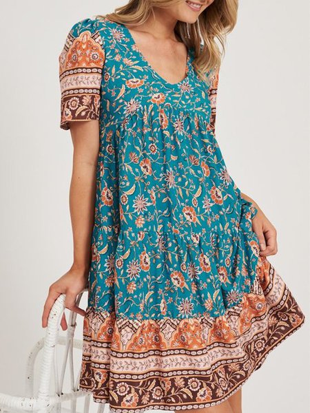 

Holiday Printed Floral Crew Neck Dress, Green, Mini Dresses