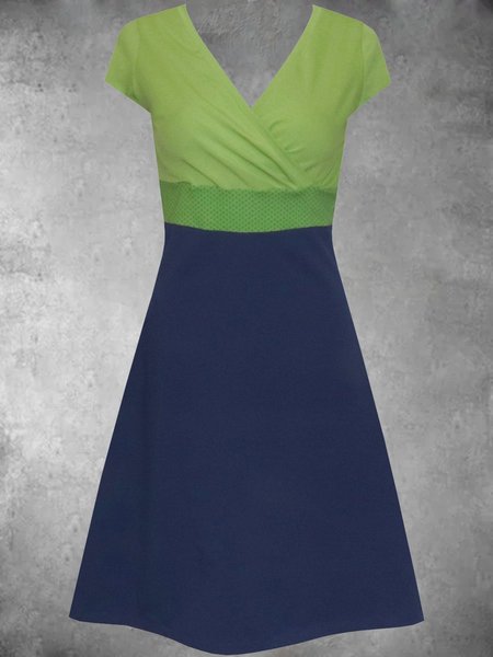 

Casual Short Sleeve V Neck Plus Size Dress, Green, Auto-Clearance