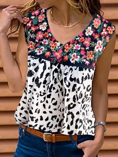 

Casual V Neck Floral Shirts & Tops, White, Auto-Clearance