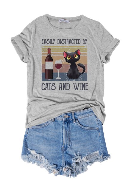 

Easily Distracted By Cats And Wine Vintage Tee, Light gray, T-shirts