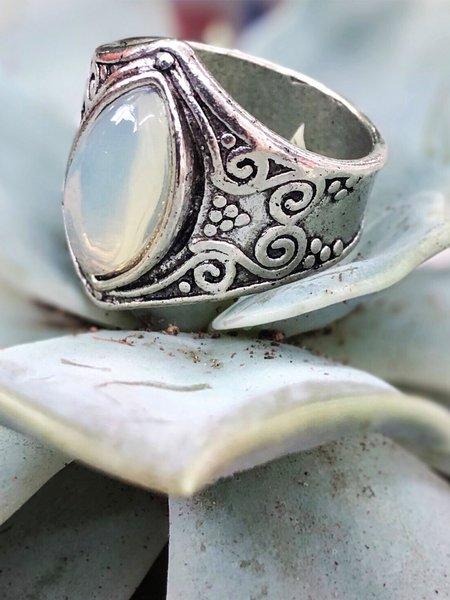 

Unisex Moonstone Inlay Punk Style Alloy Ring, As picture, Rings