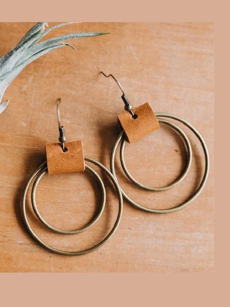 

Casual Earrings, Golden, Earrings