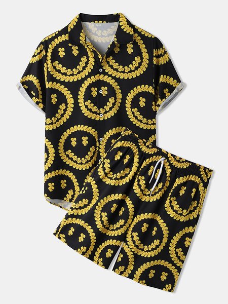 

Mens Floral Smile Face Print Lapel Black Two Pieces Outfits With Drawstring Shorts, Multicolor, Two-pieces