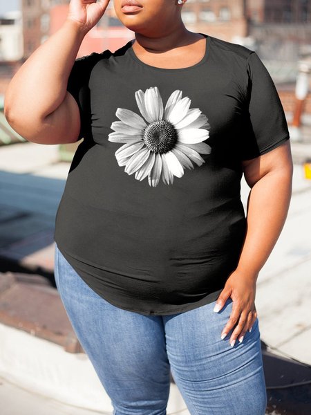 

Grey Daisy Women's Plus Size T-Shirt, Black, Plus Size T-shirts