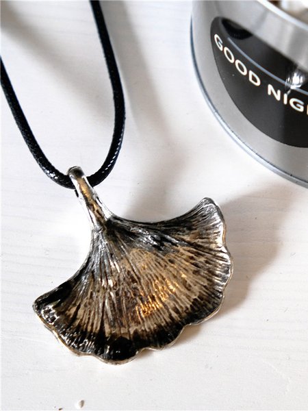 

Retro Ethnic Style Ginkgo Leaf Sweater Necklace, Silver, Necklaces