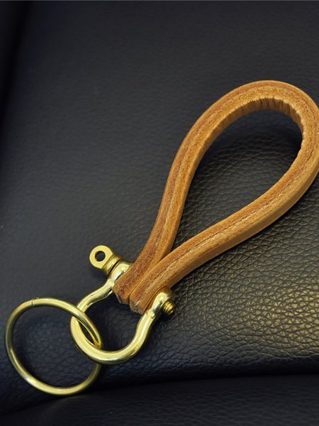 

Vintage Brass Horseshoe Buckle Leather Keychain, Khaki, Men Other Acc