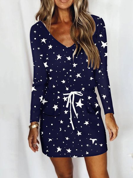 

Dark Blue Stars Printed Pockets V Neck Shift Casual Dresses, Mini Dresses