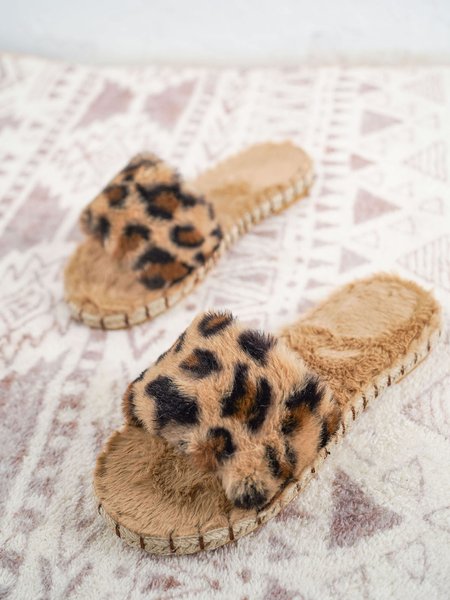Leopard-print Faux Fur Casual Woven Slippers, Slippers
