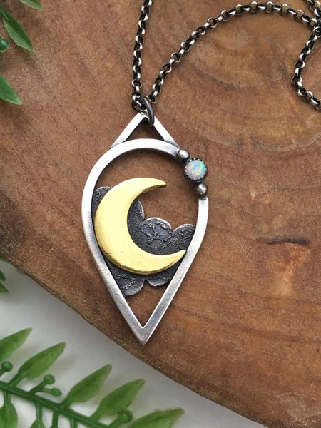 

Retro Simple Hollow Moon Carved Necklace, As picture, Necklaces