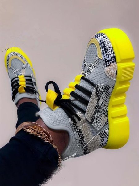 

Casual Snake Print Stitching Flat Shoes, Yellow, Flats