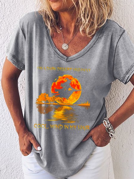 

On A Dark Desert Highway Cool Wind In My Hair Halloween Casual T-shirt, Gray, T-shirts