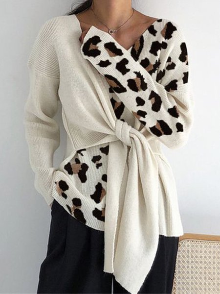 

Long Sleeve V Neck Leopard Elegant Sweater, White, Pullovers