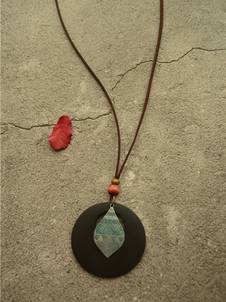 

Retro Ethnic Style Alloy Water Drop Wood Chip Necklace, As picture, Necklaces